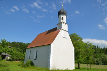 Fototapeta na wymiar Mały kościół