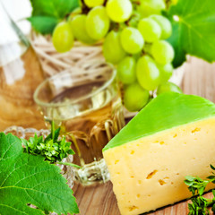 Käse und Wein