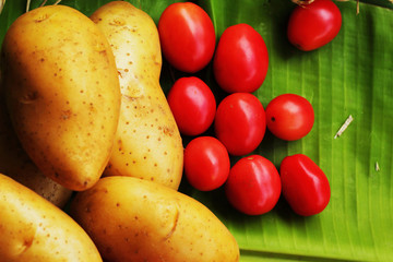 Fresh vegetable- Potato - Tomato