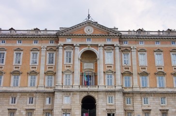 Fototapeta na wymiar Palast Caserta - Caserta Pałac 02