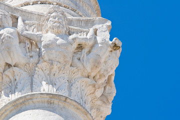 Roman column. Brindisi. Puglia. Italy. - obrazy, fototapety, plakaty