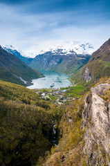 fiordos noruegos