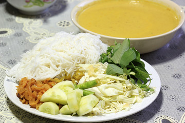 crab curry and rice vermicelli