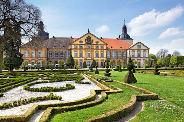 Schloss Hundisburg bei Magdeburg, Deutschland - obrazy, fototapety, plakaty