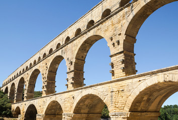 Fototapeta na wymiar Pont-du-Gard