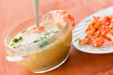vegetable cream soup with prawns
