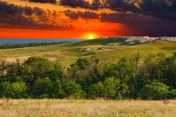 Fototapeta premium landscape sunset mountain sky green forest nature hill view summ