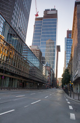 Fototapeta na wymiar plain skyscraper street in Frankfurt