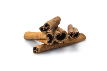 Canela en rama para cocinar.