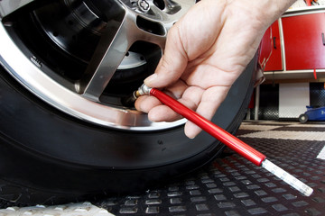 Checking air pressure in tire