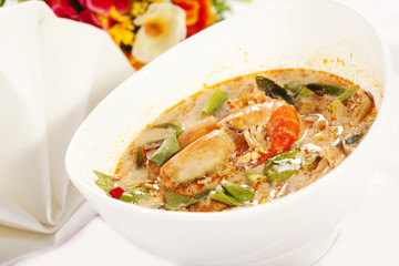 Tom yum kung, Thai style spicy soup with prawn and coconut milk