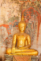 buddha at pagoda wat pa houak