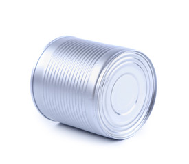 Obraz premium The closed tin cans. On a white background.