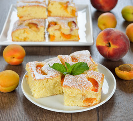 Cake with apricots