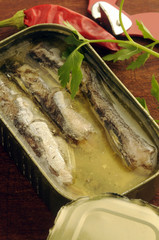 Canned fish Conservas pescado 缶詰の魚