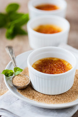 crème brûlée dessert