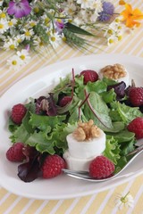Salad with raspberry