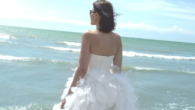 Bride. Slow Motion at a rate of 240 fps