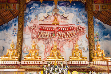 Obraz premium Golden Buddha in church, Thailand.