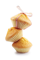 Plain cupcakes with bow