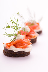 Lachs Canapes