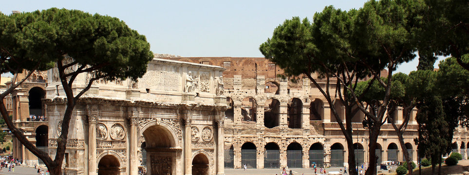 Am Kolosseum in Rom