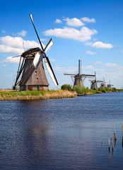 Naklejka premium Windmils