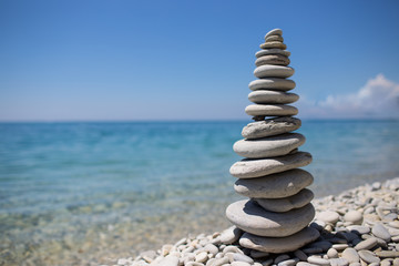 Fototapeta na wymiar stones on the sea beach
