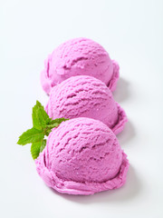 Blueberry ice cream
