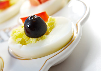 stuffed eggs with salmon