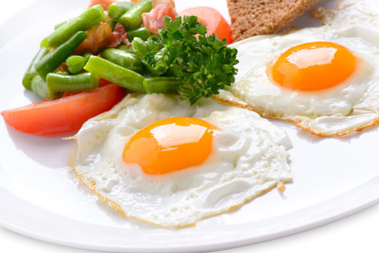 traditional breakfast of scrambled eggs