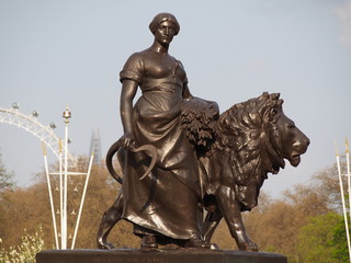 Statue devant le Palais de Buckingham