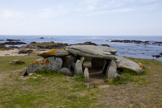 Dolmen de la planche &agrave; puare,&icirc;le d'Yeu