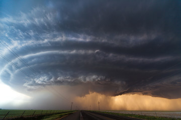 Severe thunderstorm across US Great Plains