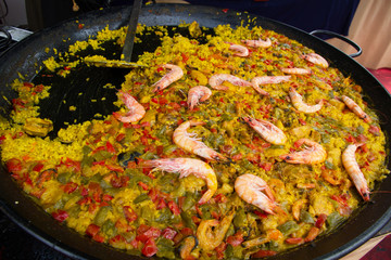 vegetable and seafood paella