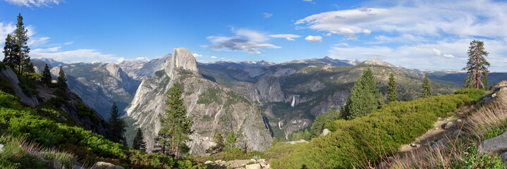 Fototapeta na wymiar Yosemite z Glacier Point