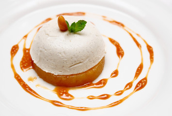 Pineapple and cheese cream dessert