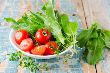 Fresh cherry tomatoes and spinach