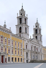 Fototapeta na wymiar Palast mit Basilika von Mafra