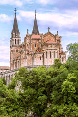 Fototapeta na wymiar cathedral of Covadonga