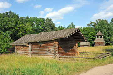 Fototapeta na wymiar Ancient traditional ukrainian rural wooden barn