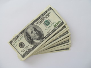 billetes de dolar en diagonal