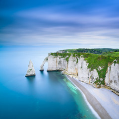 Etretat Aval cliff landmark and ocean . Normandy, France. - obrazy, fototapety, plakaty