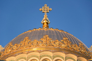 Fototapeta na wymiar Kopuła Naval katedry Świętego Mikołaja w Kronsztadzie.