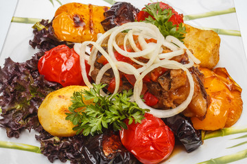 Roasted vegetables with meat