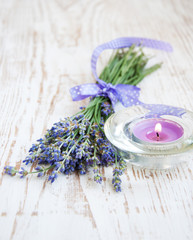 Fototapeta na wymiar lavender candle