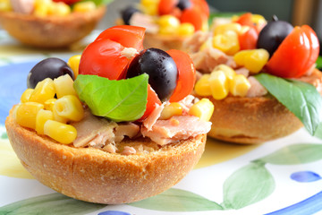 bruschetta  tunny and corn
