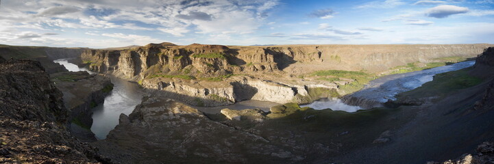 Fototapeta na wymiar canyon panoramic view