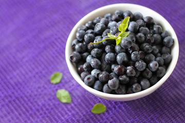 Fresh blueberries in a bowl