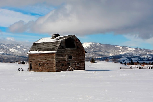 Winter Barn